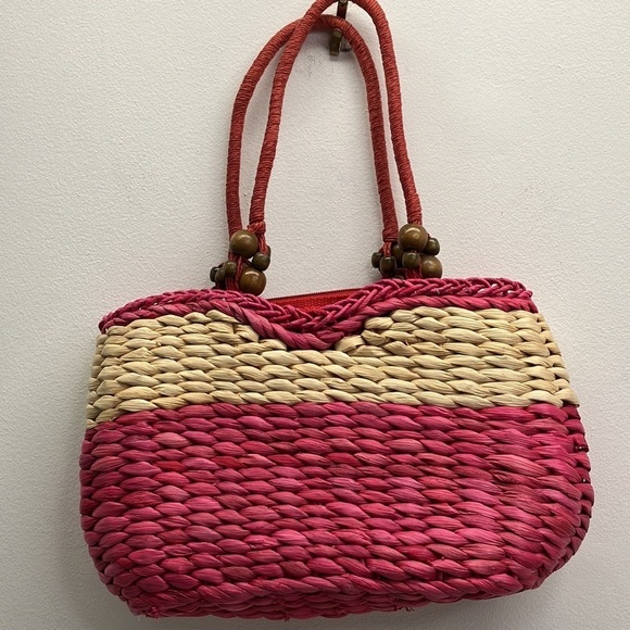 Y2K beaded wicker pink bag with zipper closure preowned - Picture 4 of 7